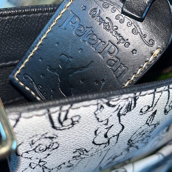 🧚🏻‍♂️ 🖤🧚🏻‍♂️• 🤍 🦆 DISNEY x Peter Pan Vibes 🤍• 🤍🧚🏻‍♂️🤍 - Picture 2 of 15